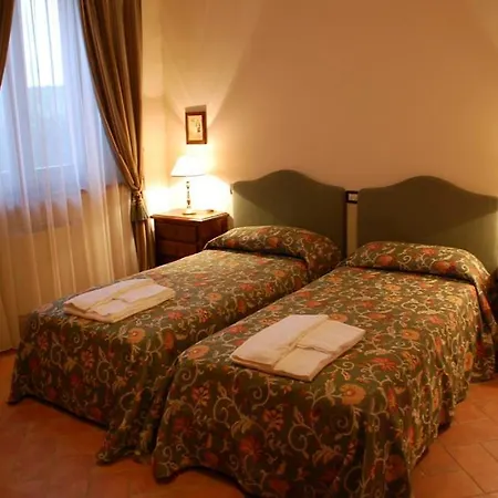 Villa Sleeps 34 Pool Air Con Wifi *