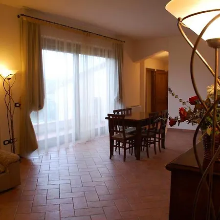Sleeps 34 Pool Air Con Wifi Ranciano