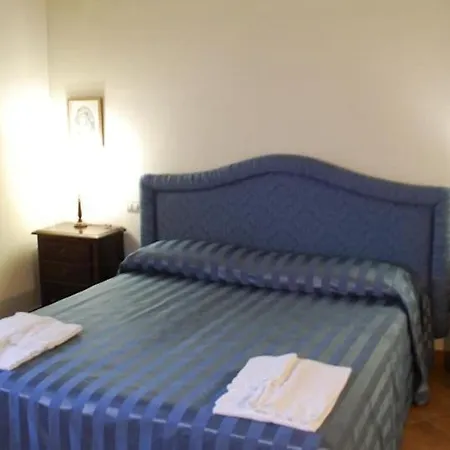 Sleeps 34 Pool Air Con Wifi
